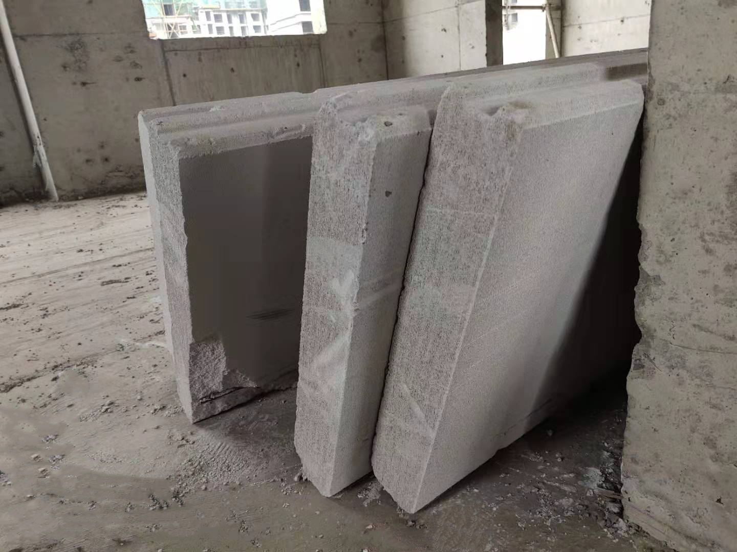加气混凝土条板掉角可以修补使用